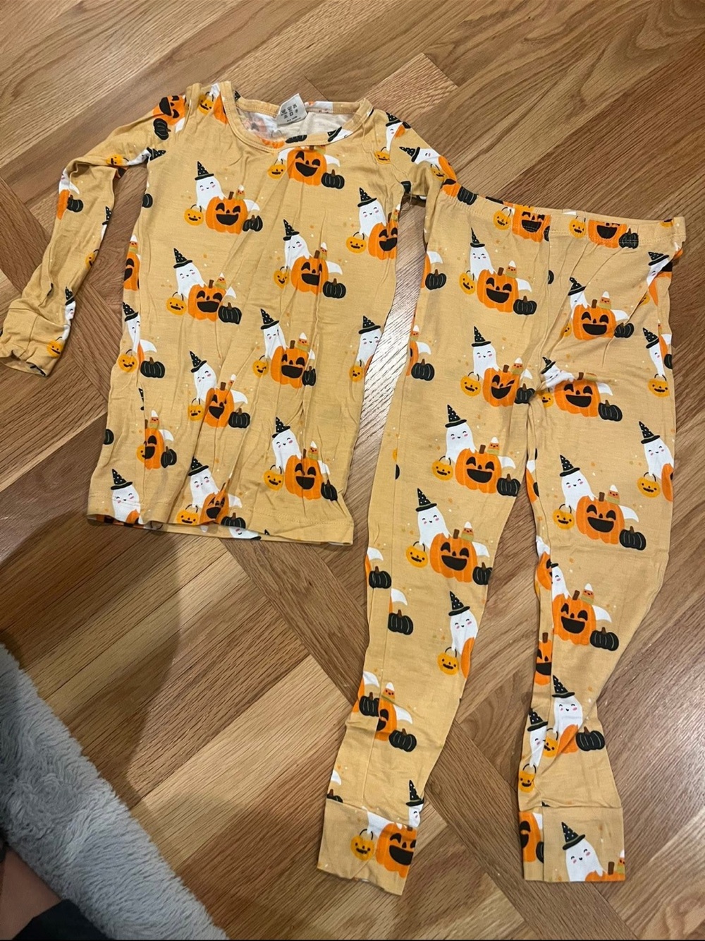 Spearmint love halloween pajamas